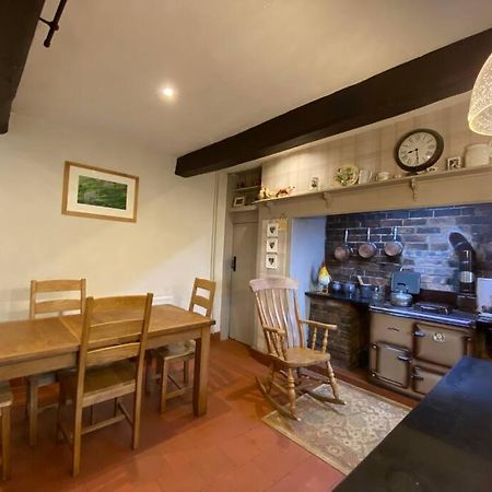 Farmhouse Cottage Set In Beautiful Countryside Озуэстри Экстерьер фото
